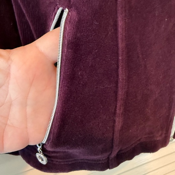 Zenergy By Chicos Plum Color Velour Zip Up in Size 0 (Small) - Picture 5 of 10
